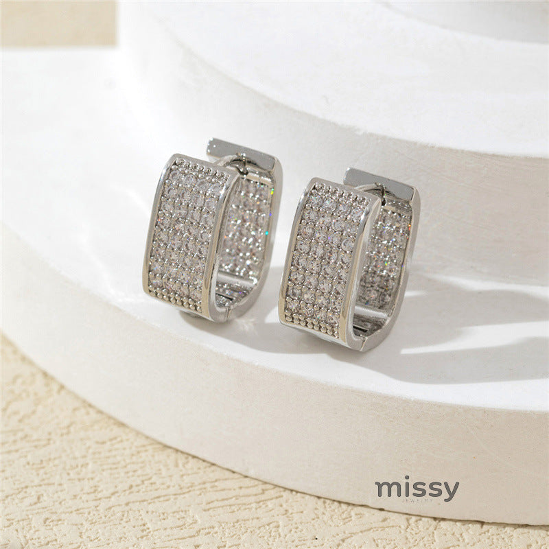 Emmelia Glimmer Geometric Studs [V7XF4MYX]