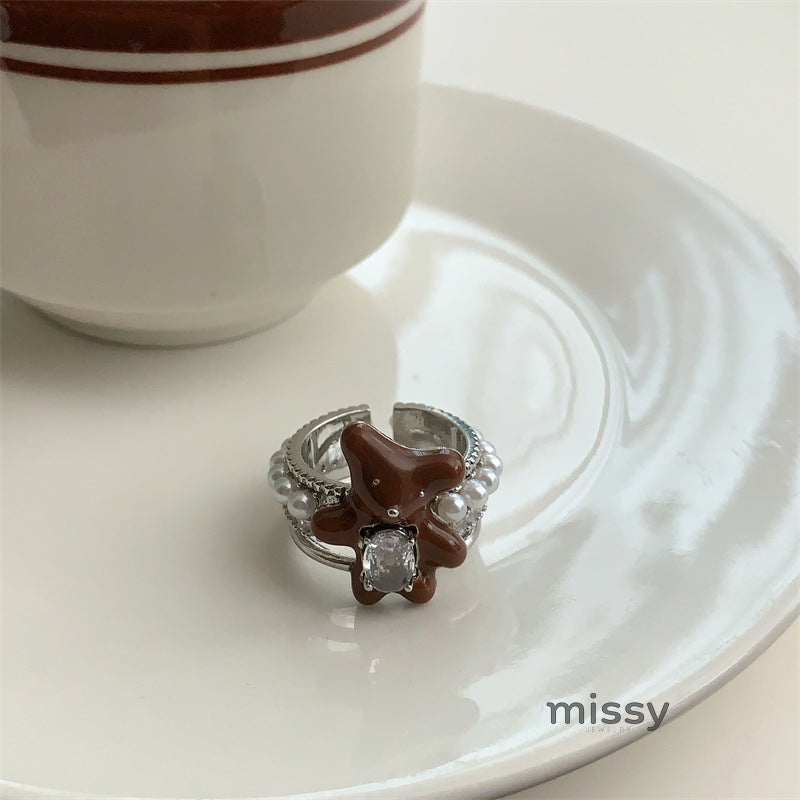 Emmerson Bear Pearl Open Ring [7R3XTOJD]