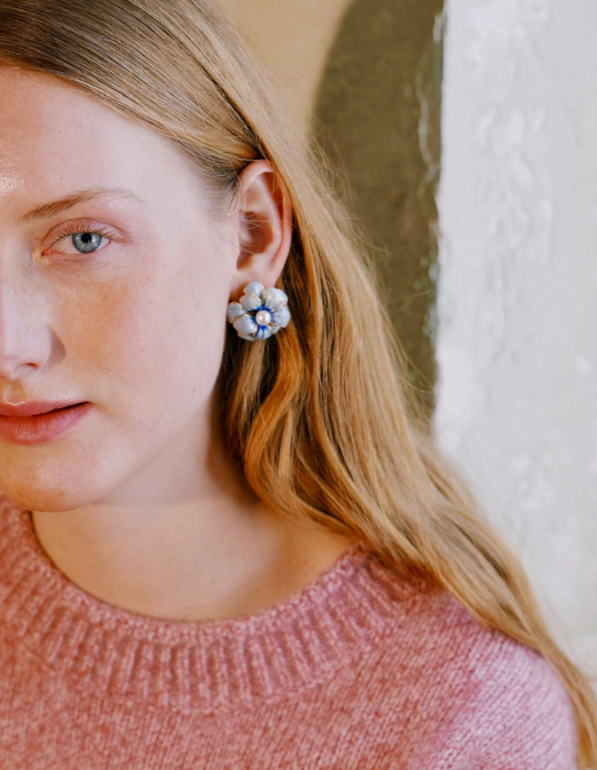 Enamel Flower Pearl Earrings [KXQPLA8V]