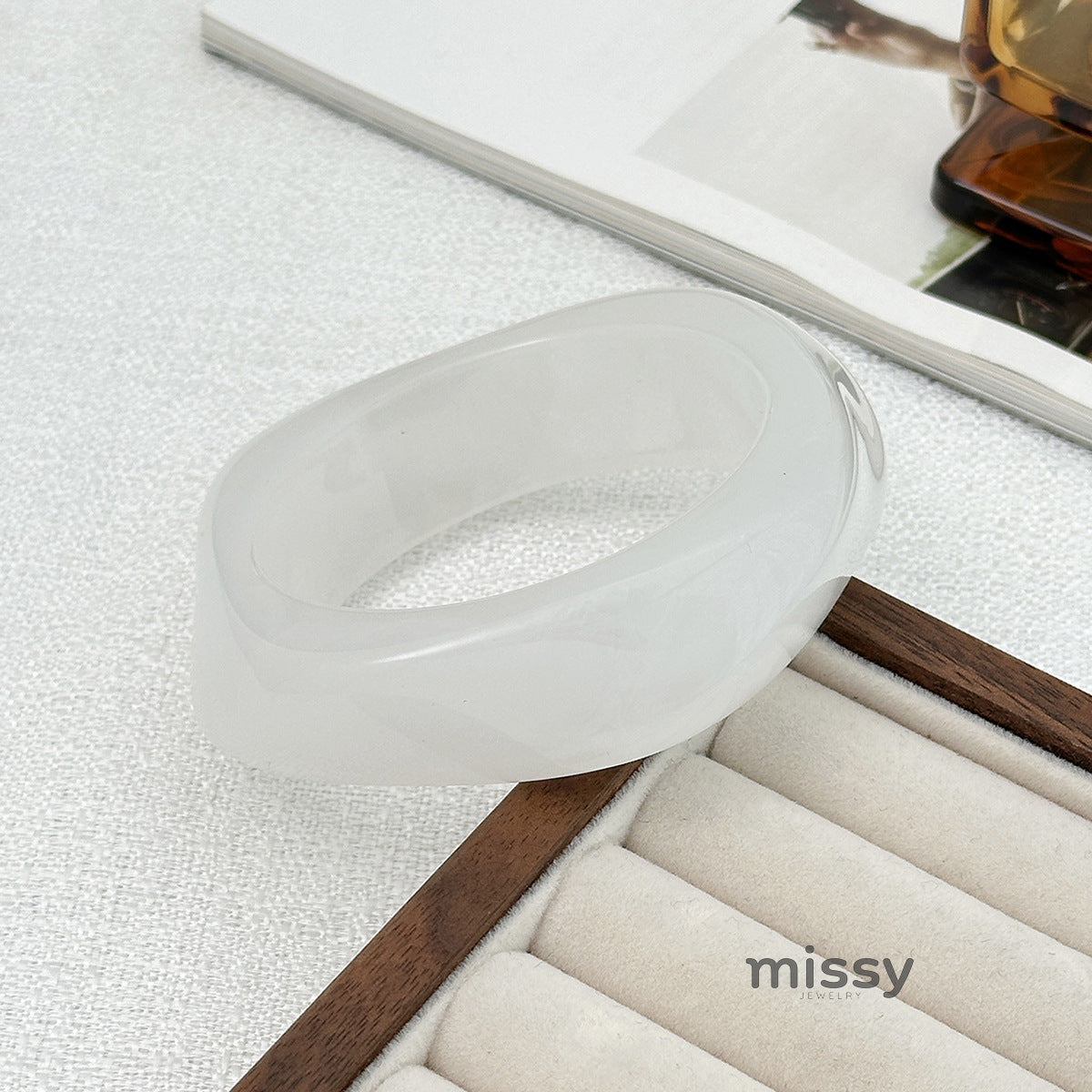 Evalee Statement Resin Bangle [10LN0IK1]