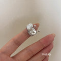 Evyn Pearl Bloom Ring [A6IB3KYD]