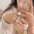 Evyn Pearl Bloom Ring [7YK2QFFN]