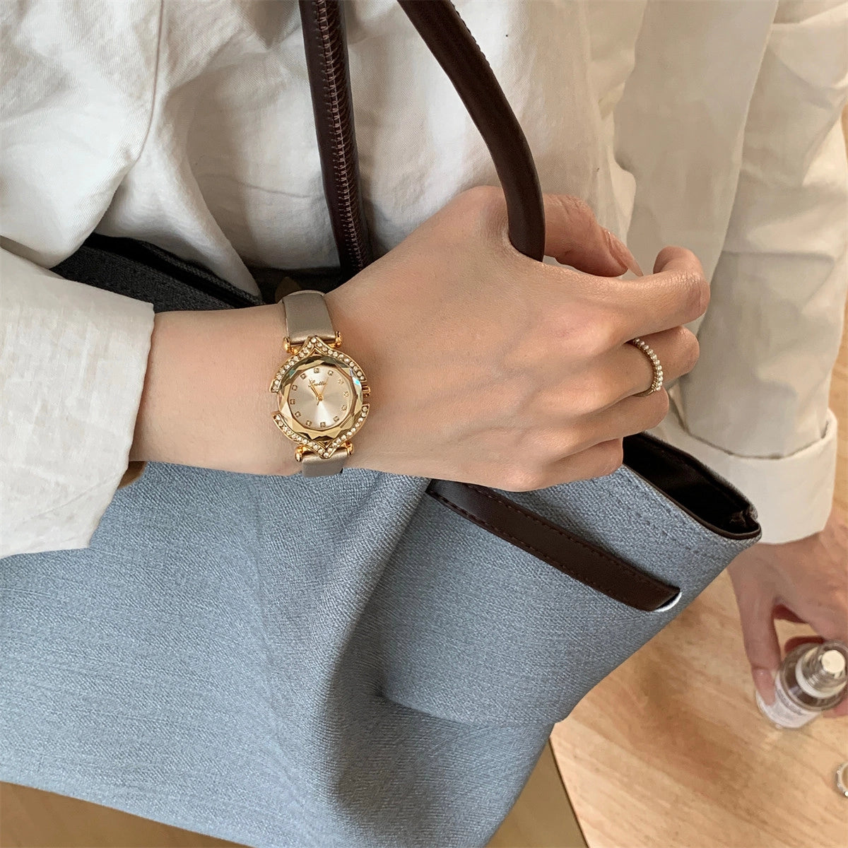 Faceted Glass Dial Watch [NLHDOYT9]