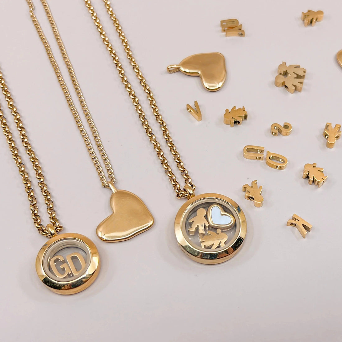 Floating Charm Locket Necklace [C0VMEUY3]