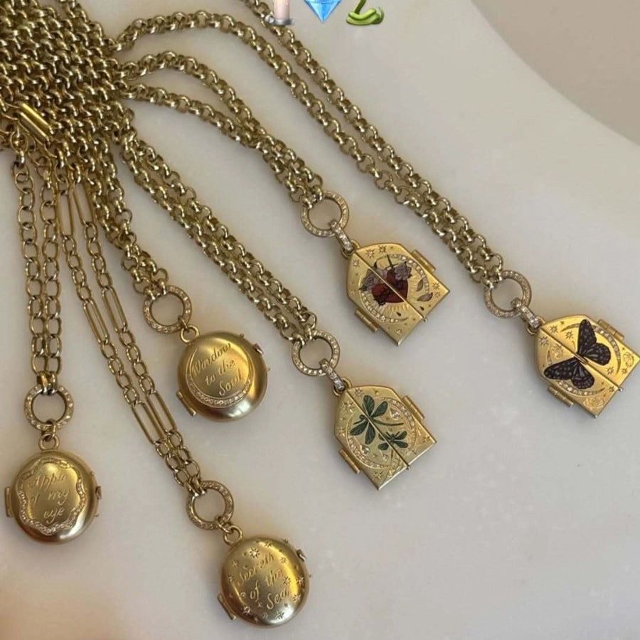 Floral Locket Pendant Necklace [W8YX7GKF]