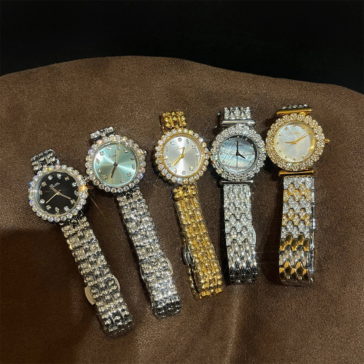 Floral Mother-of-Pearl Bracelet Watch [U856W3FN]