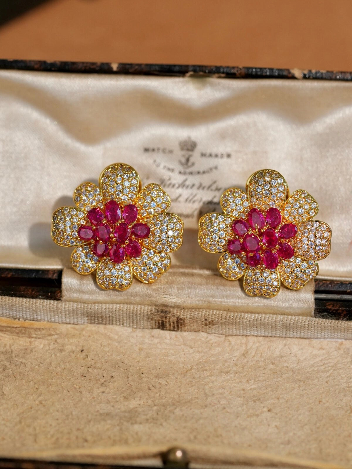 Floral Stud Earrings [IM8O9MLP]