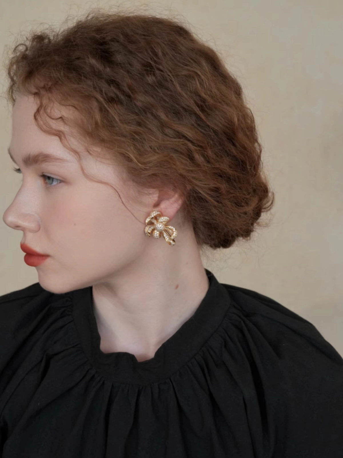 Floral Zircon Ear Clips [A9ZLNE0I]