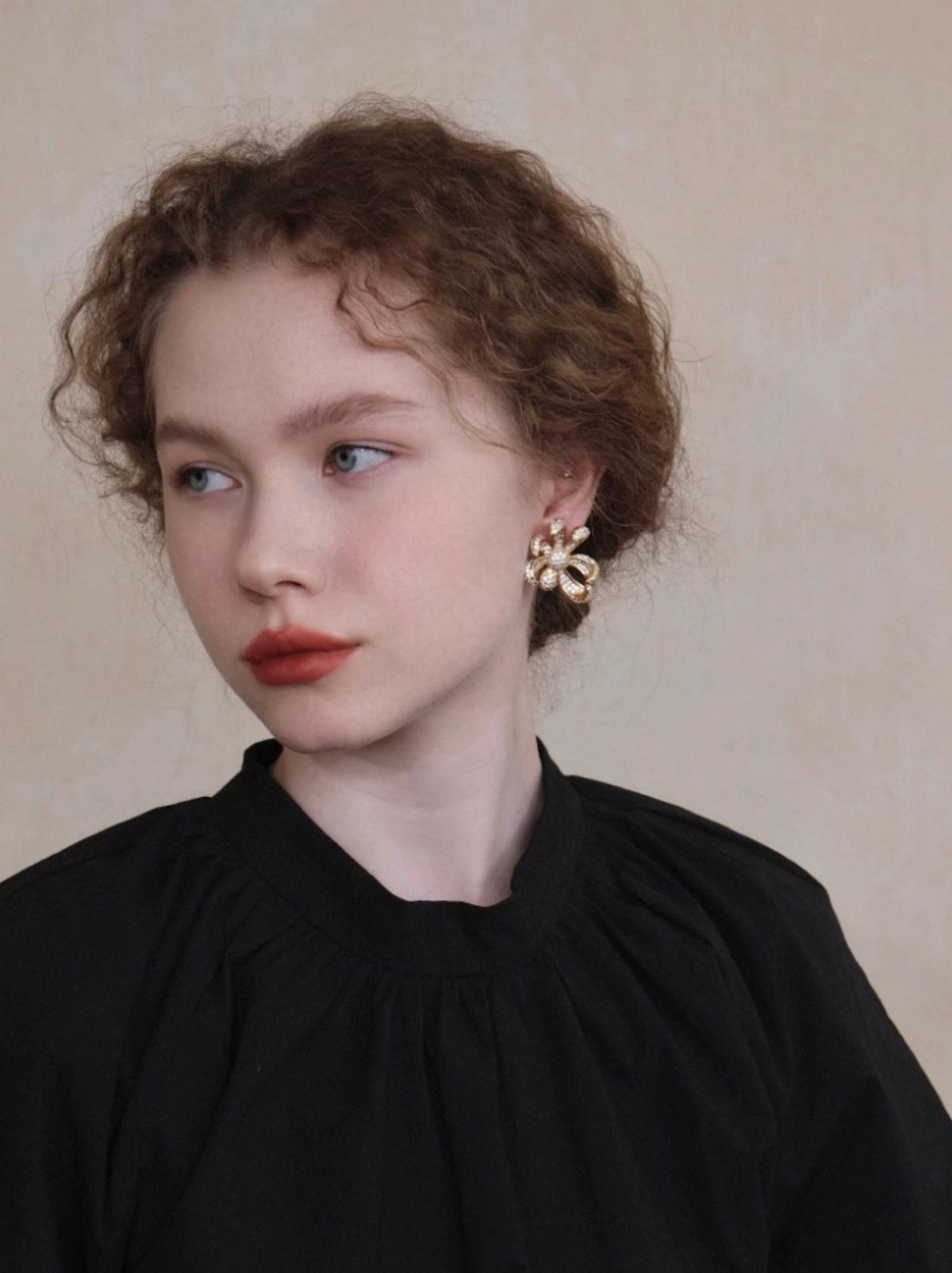 Floral Zircon Ear Clips [60NDLC25]