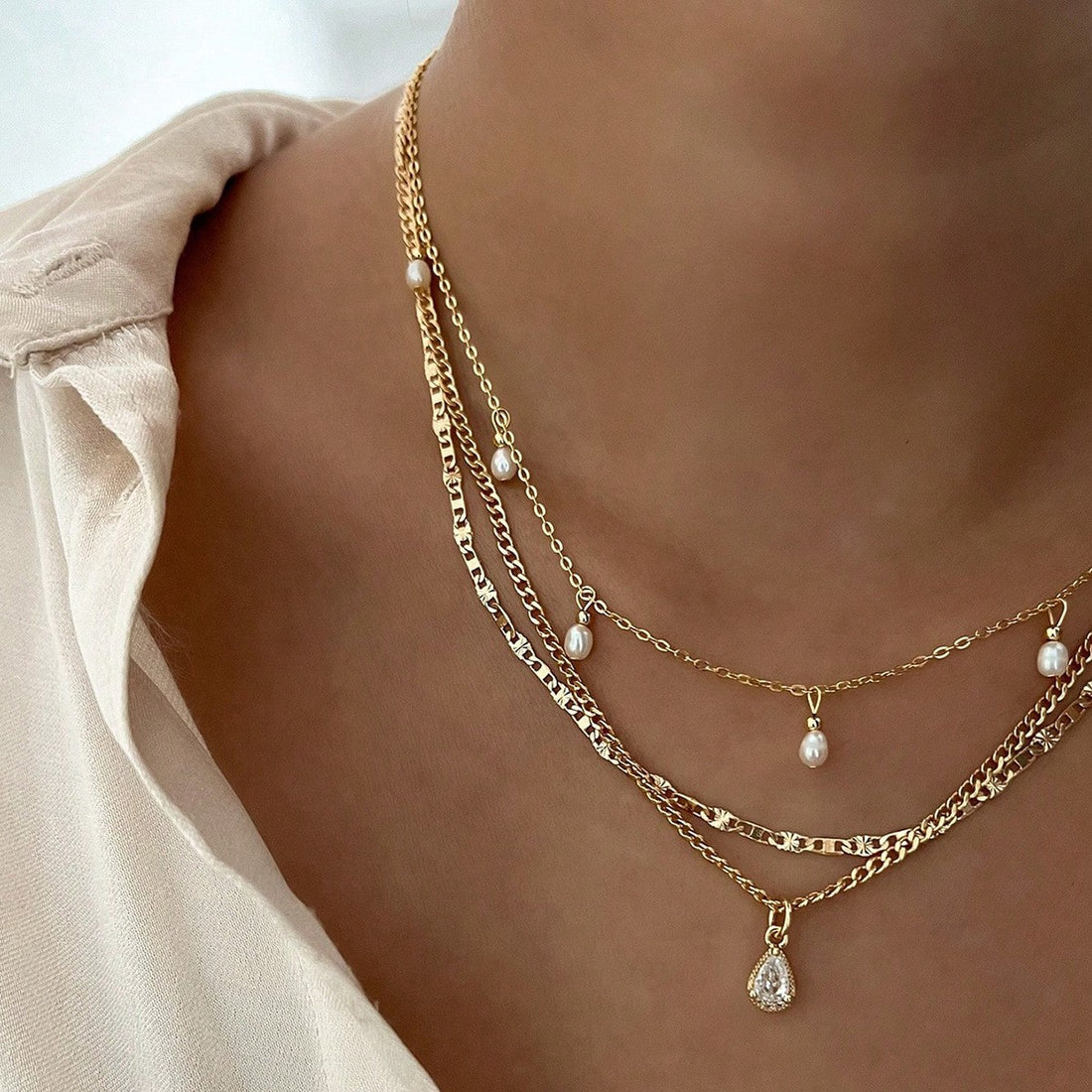 Florence Layered Pearl Necklace [067CVVBH]