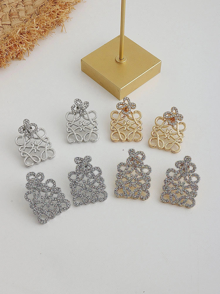 Geometric Hollow Square Stud Earrings [XYUNPO1J]