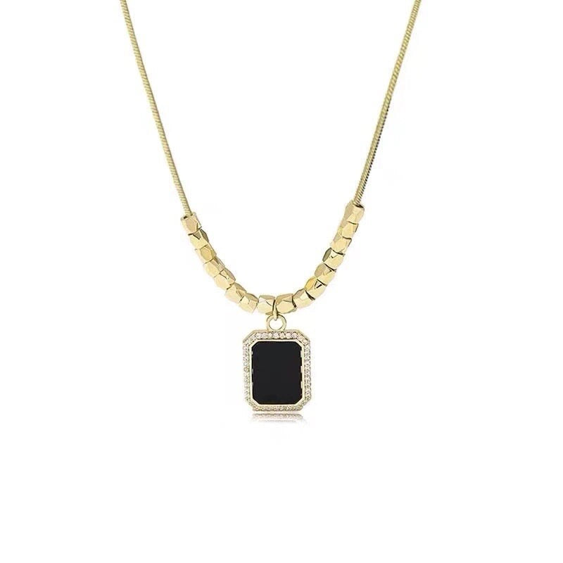 Geometric Pendant Snake Chain Necklace [17T1QYIJ]