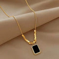Geometric Pendant Snake Chain Necklace [CFERW1GD]