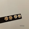 Giulietta Pearl Flower Earrings [IPZVP2E4]