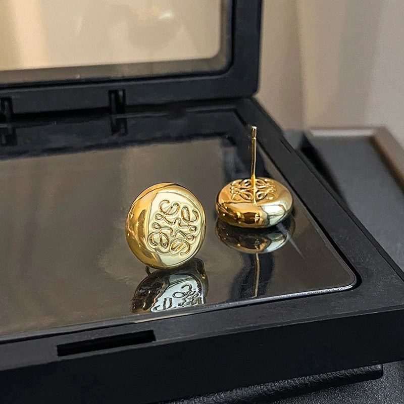 Gold Bean Stud Earrings [UR4I47NU]