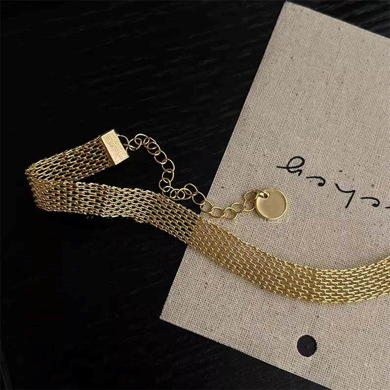 Gold Tone Chunky Chain Choker [L72HM5BJ]