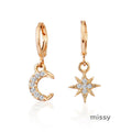 Haset Star Moon Asymmetric Earrings [B5Q49MR7]
