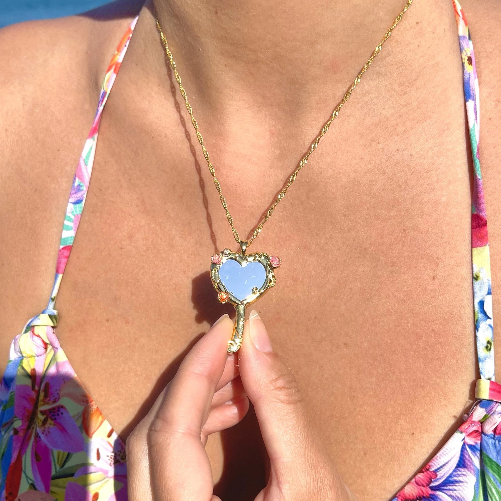 Heart Magic Mirror Pendant Necklace [R7XZ34MX]