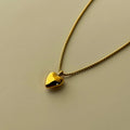 Heart Pendant Necklace [OVGTN357]