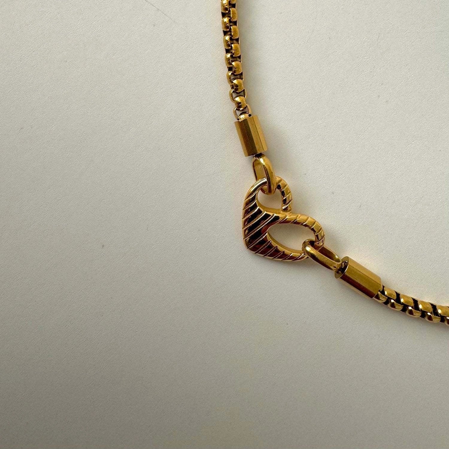 Heart Pendant Necklace [17W25G70]
