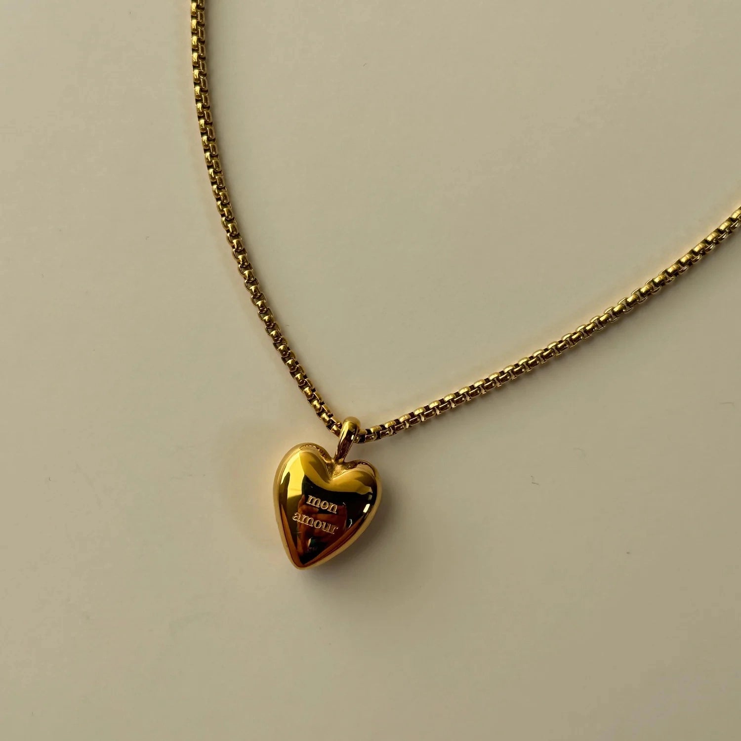 Heart Pendant Necklace [7K80U7HL]