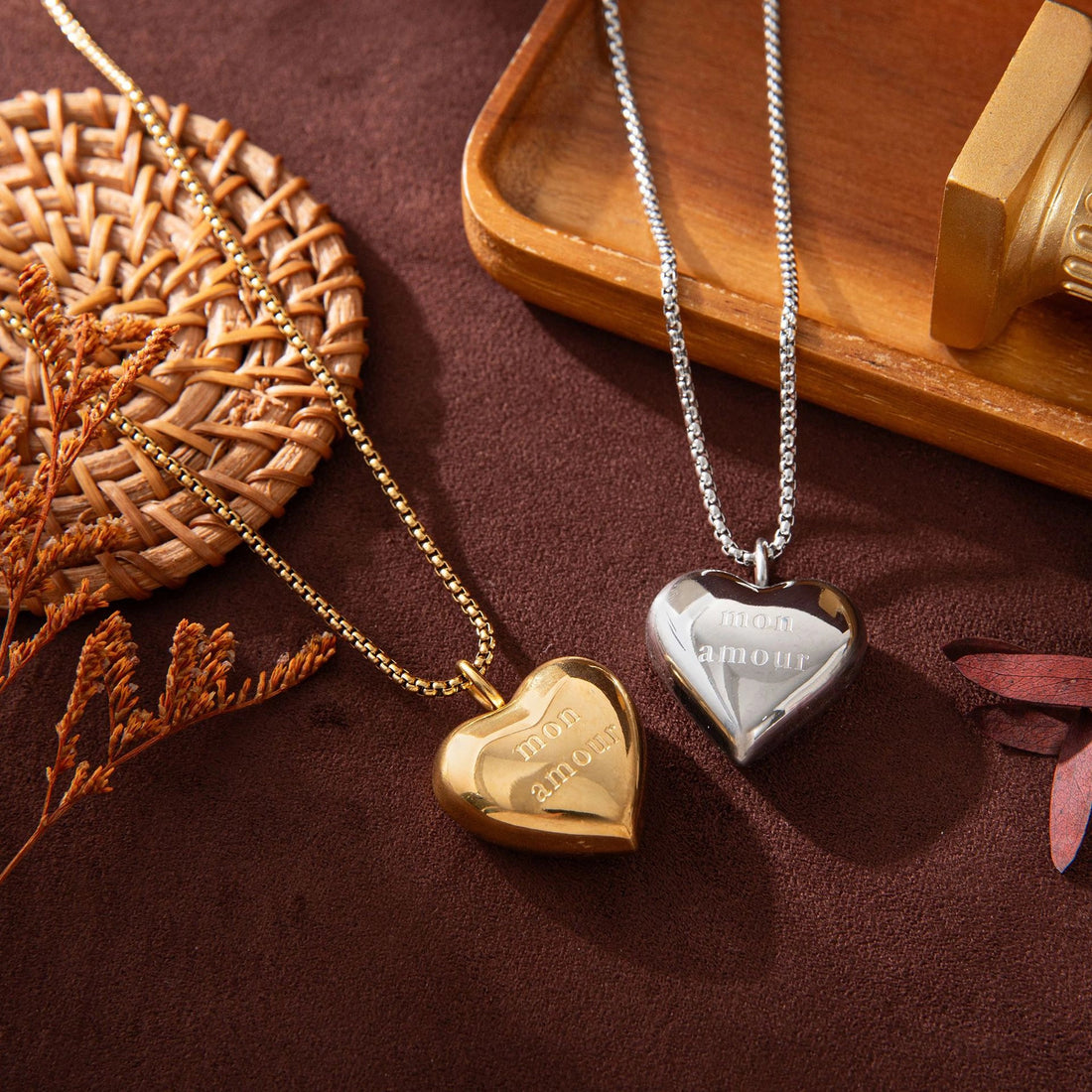 Heart Pendant Necklace [7K80U7HL]