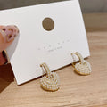 Heart Shaped Pearl Hoop Earrings [68AQ7VLW]