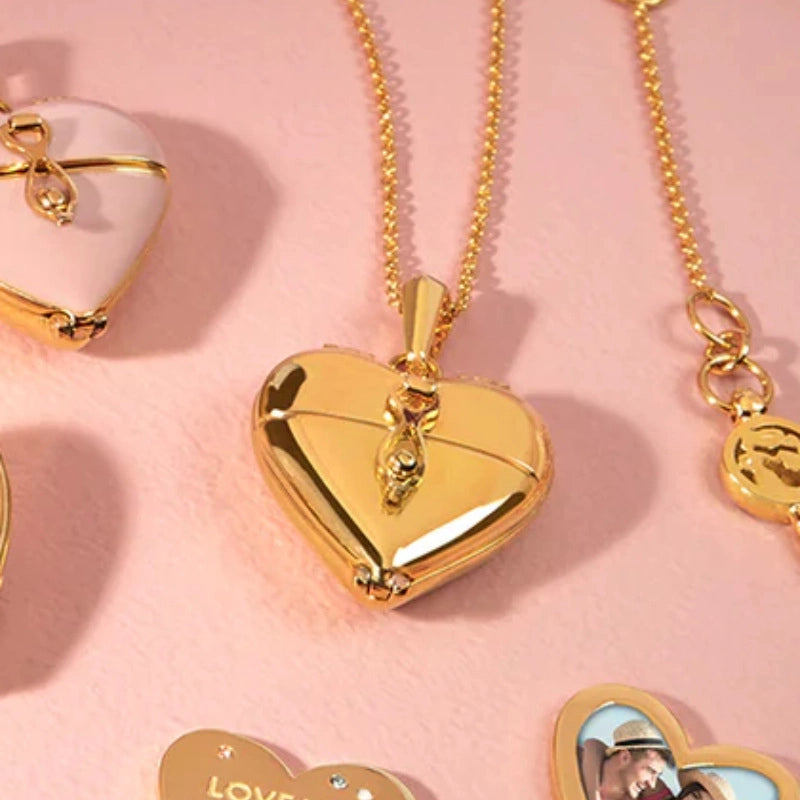 Heart Shell Locket Pendant Necklace [BD3RGJCQ]