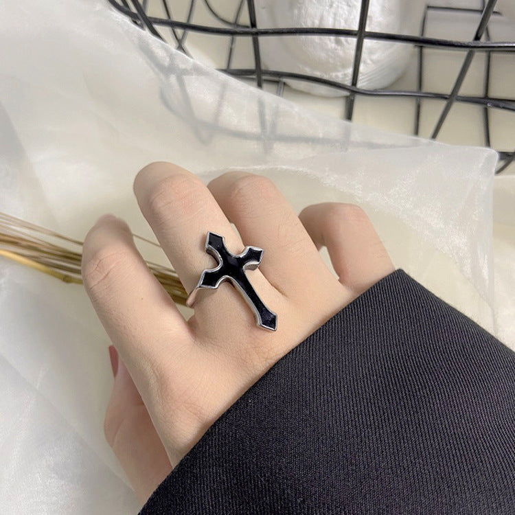Heavenleigh Enamel Cross Ring [25I65D85]