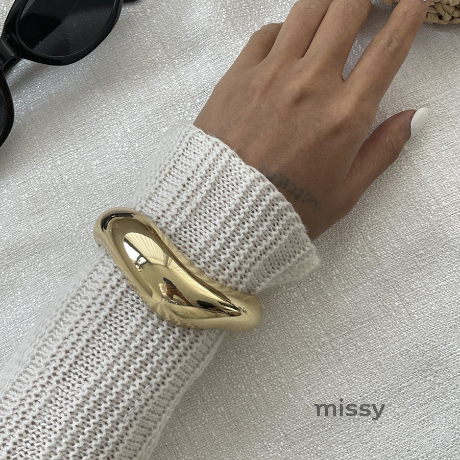 Helene Asymmetric Glossy Resin Bracelet [JC0ORBX6]