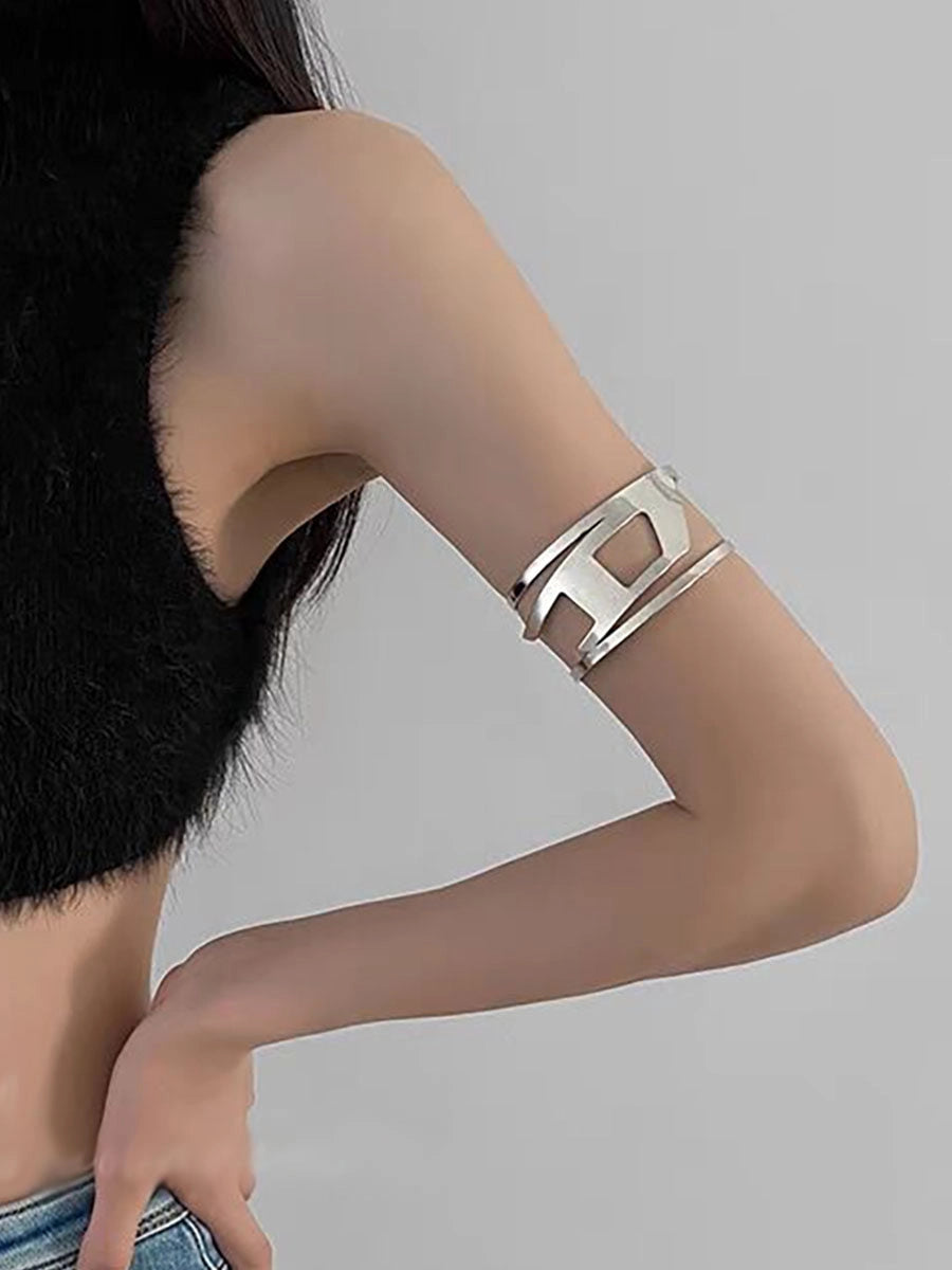 Hollow Letter D Cuff Bracelet [YUND5GE8]