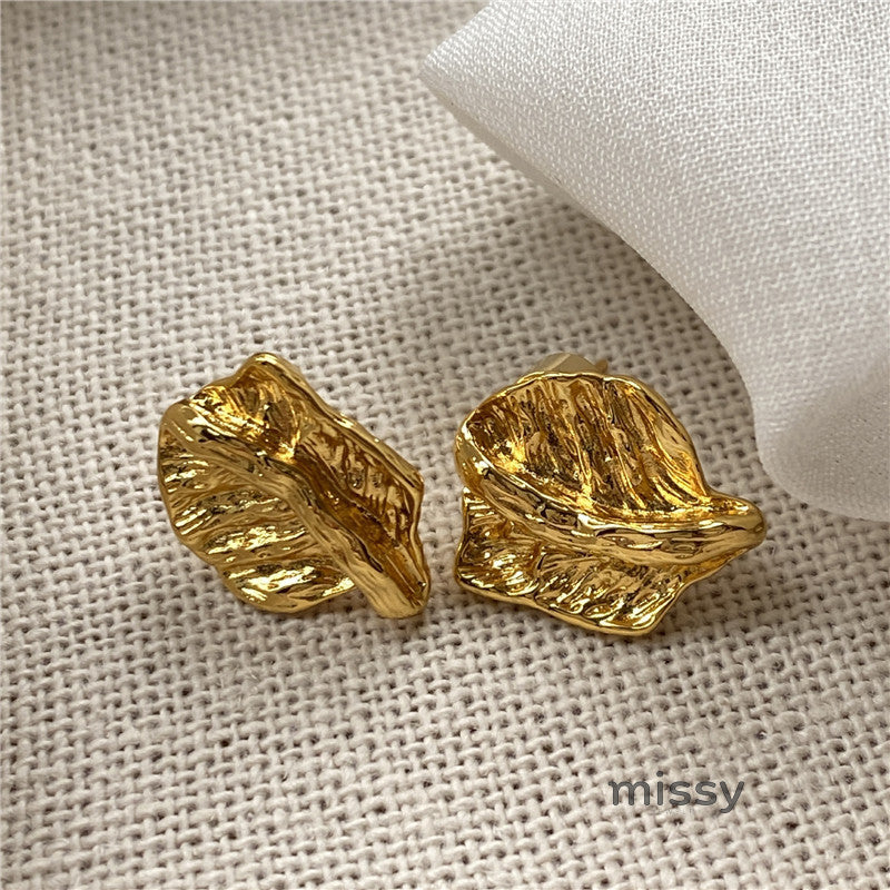 Inayah Textured Leaf Drop Earrings [U1TL0HKF]