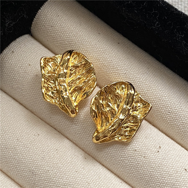 Inayah Textured Leaf Drop Earrings [F970VU8O]