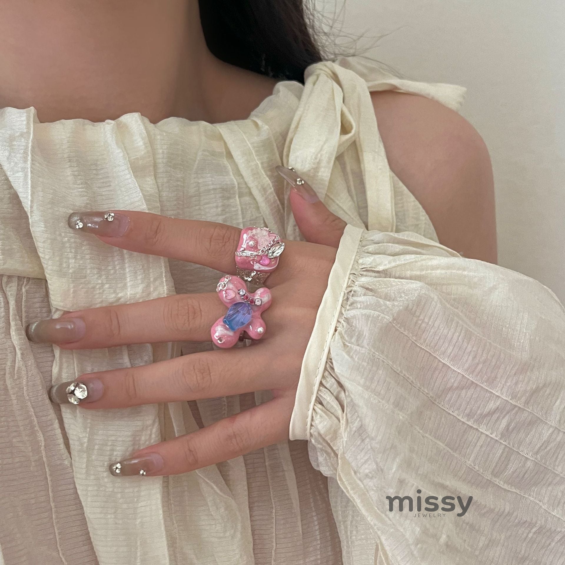 Indiana Enamel Butterfly Ring [S4WG84BF]