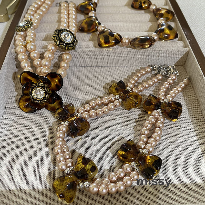 Indya Pearl Charm Choker