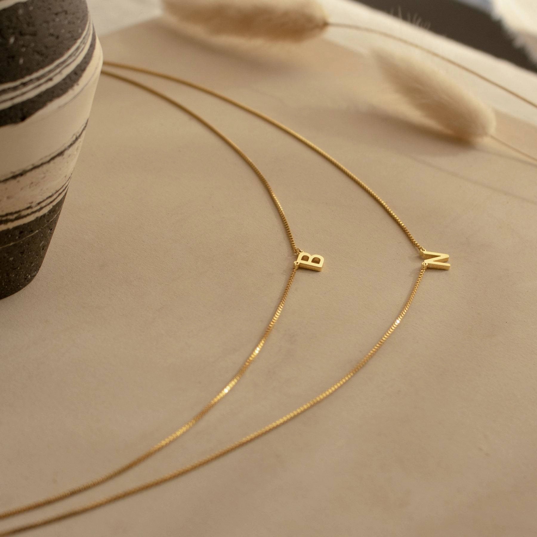 Initial Box Chain Necklace [MPH7XNVV]