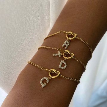 Initial Knot Chain Necklace [BCI00E61]