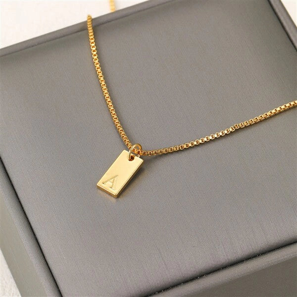 Initial Pendant Box Chain Necklace [QRU02JTN]