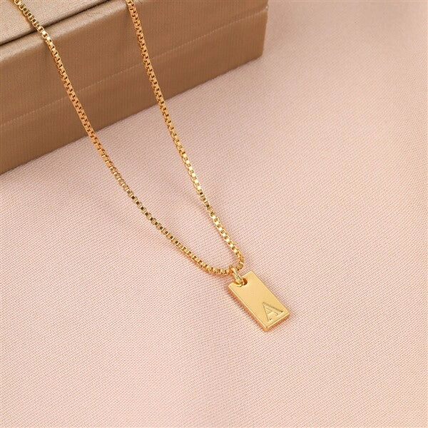 Initial Pendant Box Chain Necklace [EXPIMCGV]