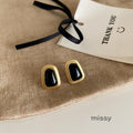 Isabel Geometric Shell Earrings [YOGXLDG2]
