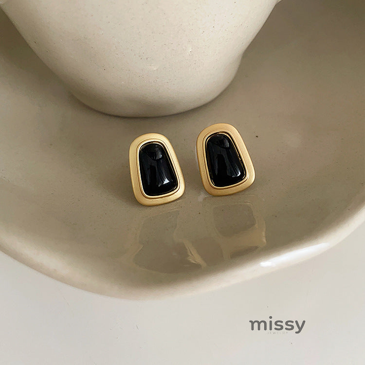 Isabel Geometric Shell Earrings [R6EL2LRV]