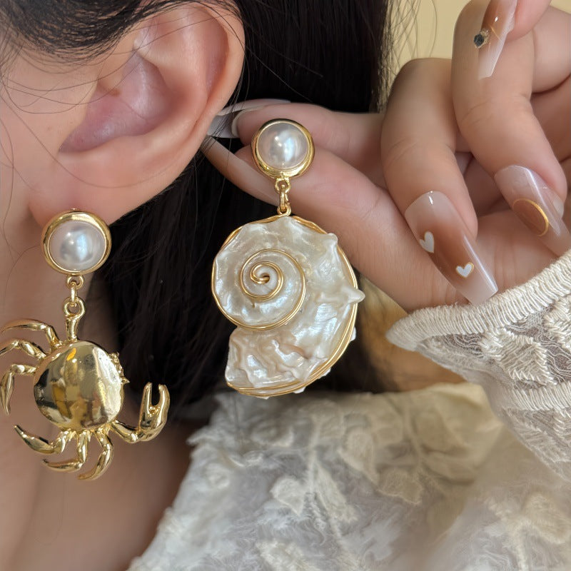 Isabella Asymmetric Ocean Earrings - Conch Crab Earrings [KANA4MQH]