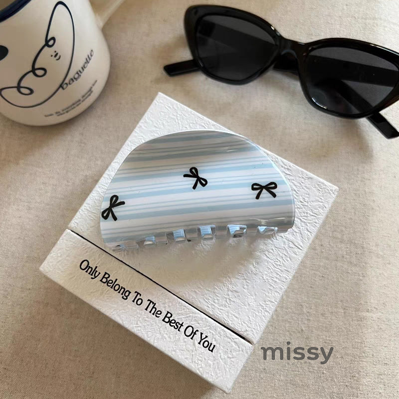 Jaiyana Striped Bow Claw Clip