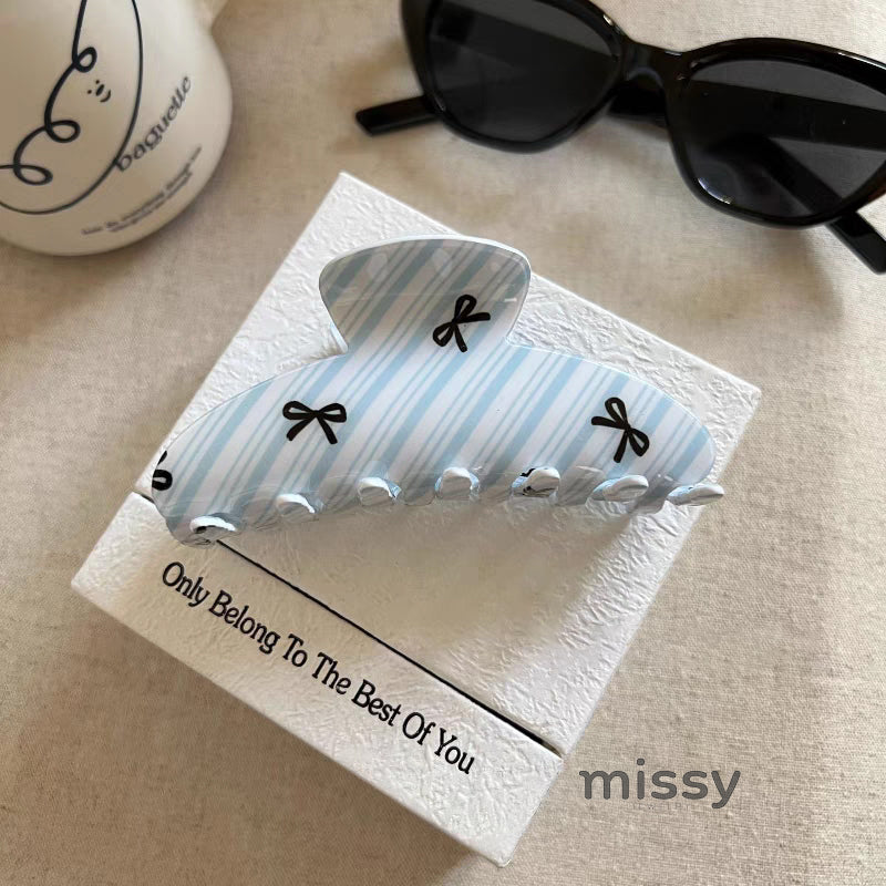 Jaiyana Striped Bow Claw Clip