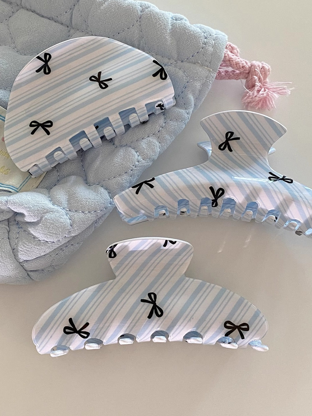 Jaiyana Striped Bow Claw Clip
