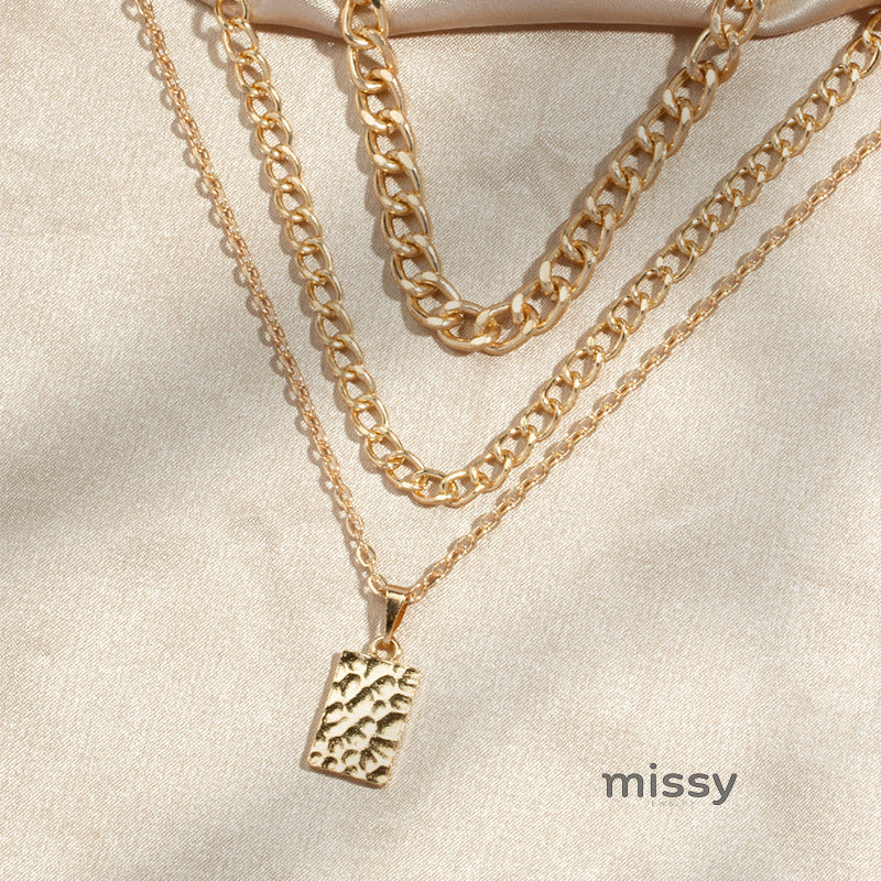 Jamira Gold Layered Square Necklace [DVG88W86]