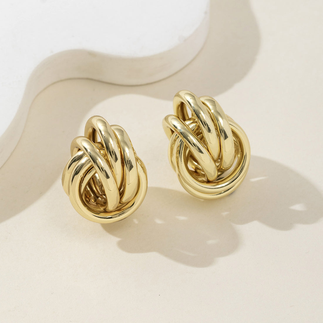 Janel Coiled Metal Earrings [GJVM72JA]
