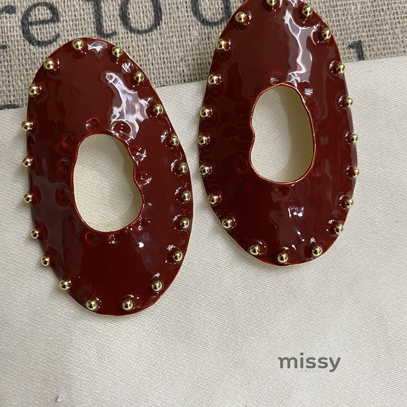 Jaretzy Retro Heart Earrings [BCOIUGIR]