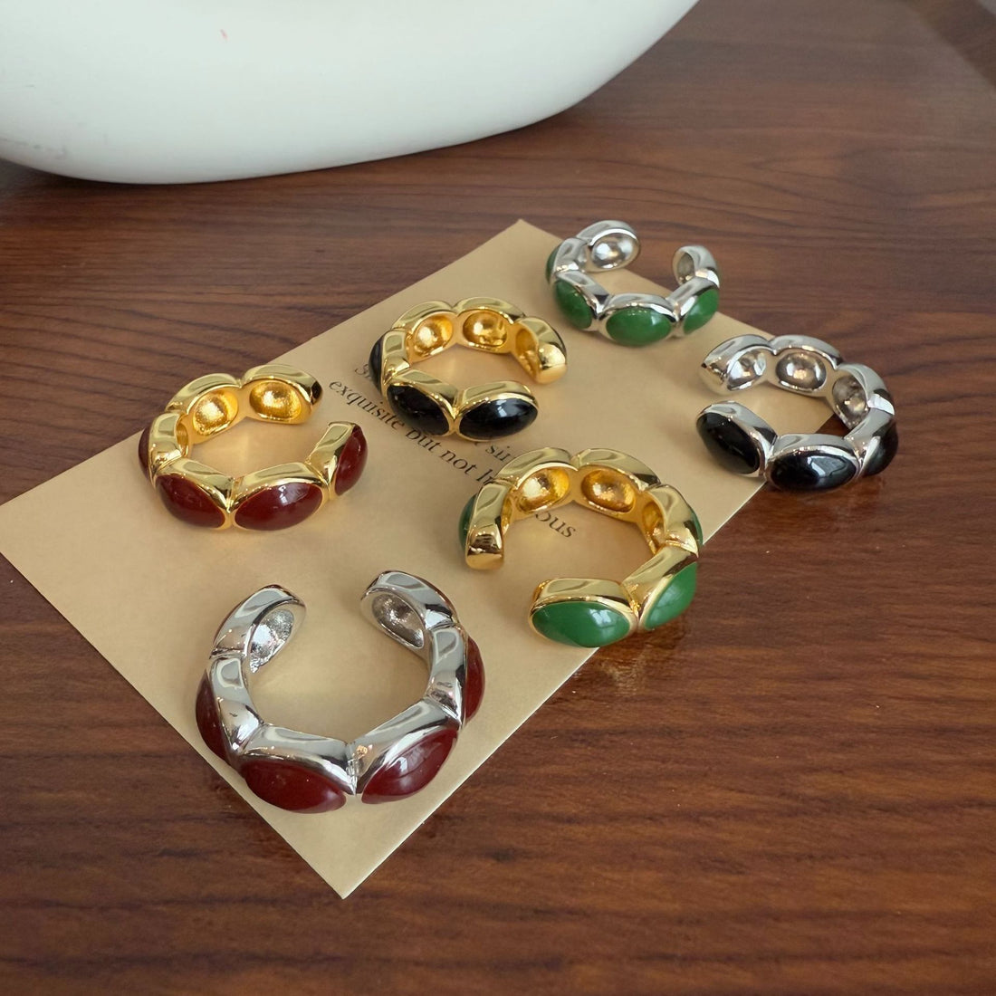 Jaziyah Drip Dot Ring [DM5WOOPM]