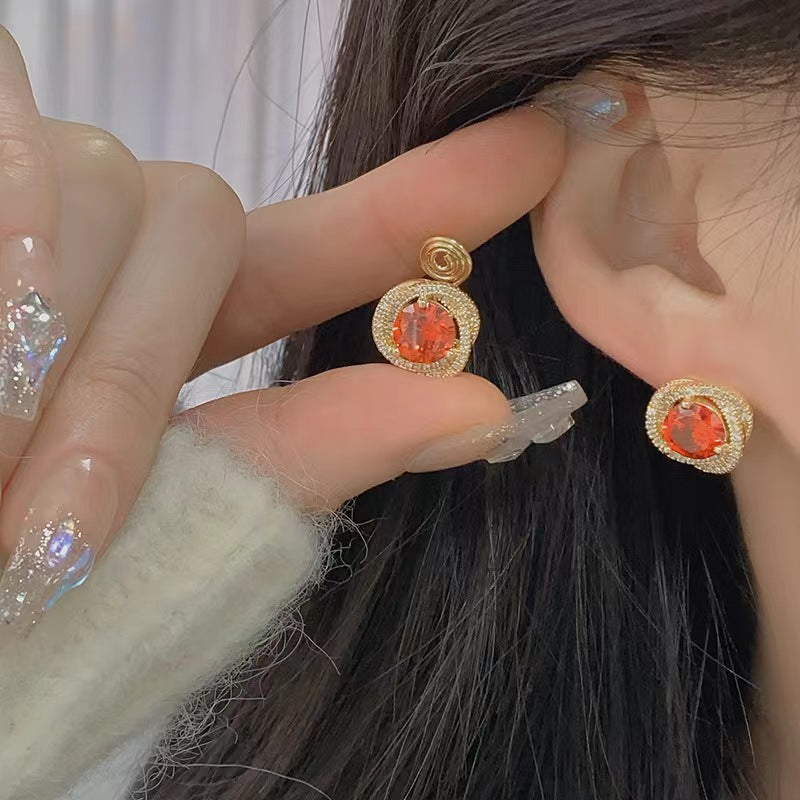 Jolynn Hollow Garnet Zircon Earrings [Z4TDCNNN]